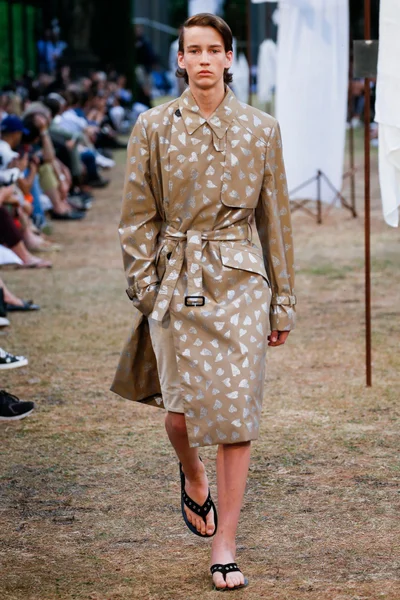 Look 1